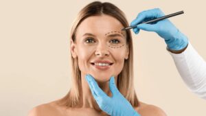 جراحة الجفون: 7 خطوات للحصول على عينين شابتين في تركيا