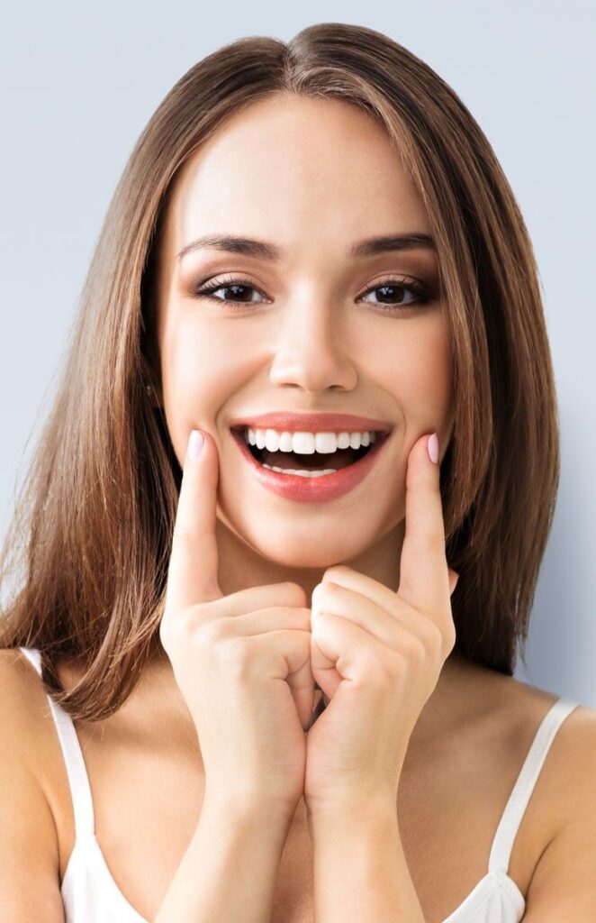 ابتسامة هوليوود في تركيا: دليل شامل للحصول على ابتسامة مثالية